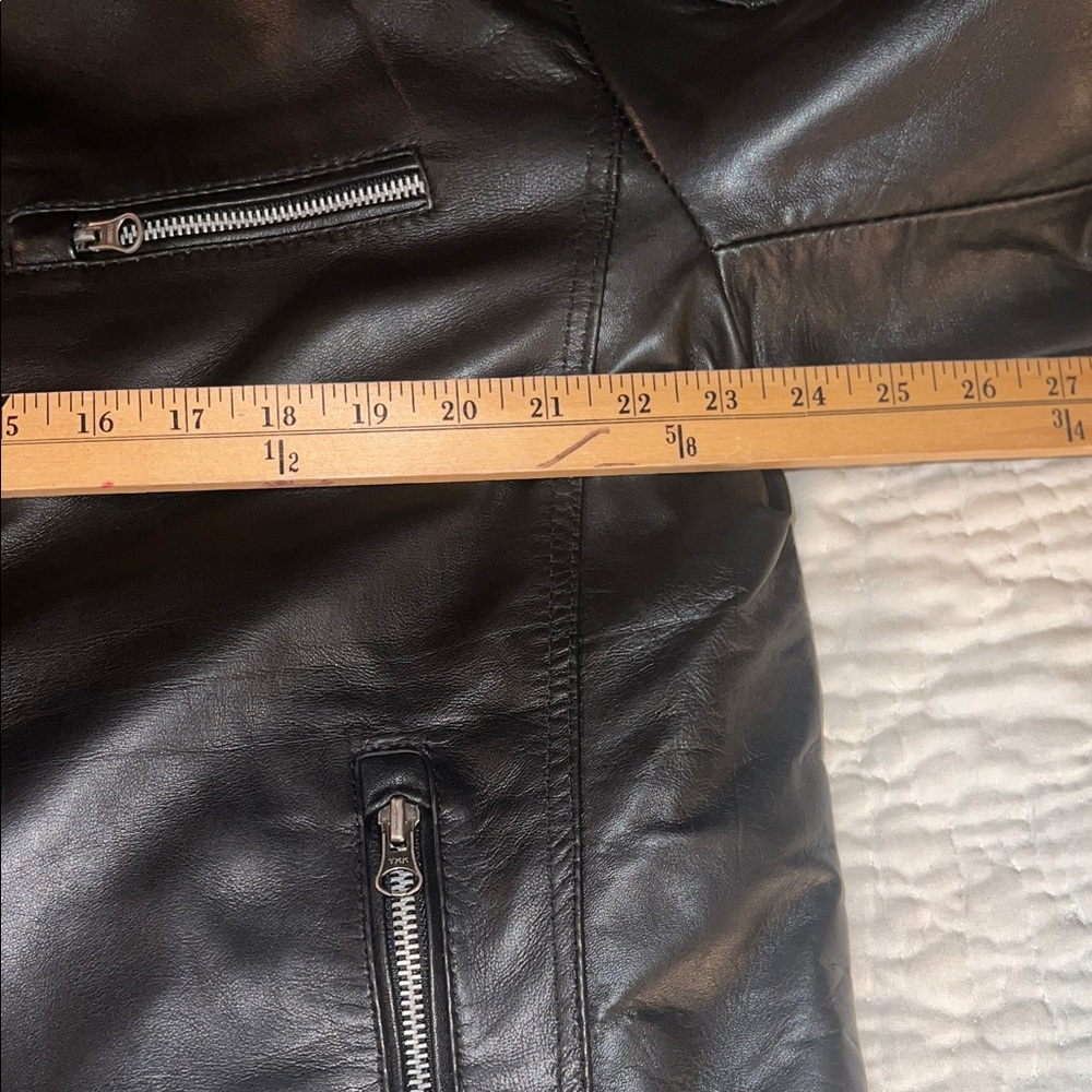 Men's Quilted Black Leather Bomber Jacket - Picture 10 of 13